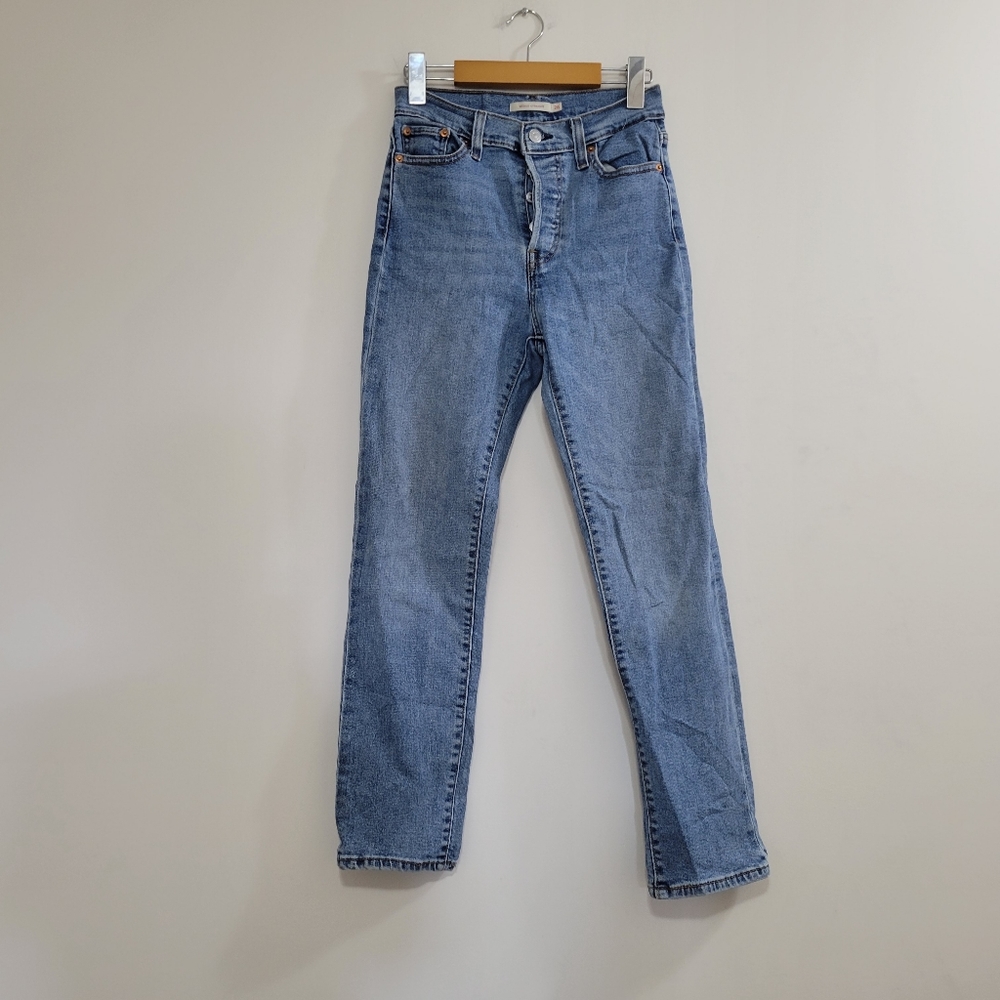 Levi's wedgie straight button fly jeans 26